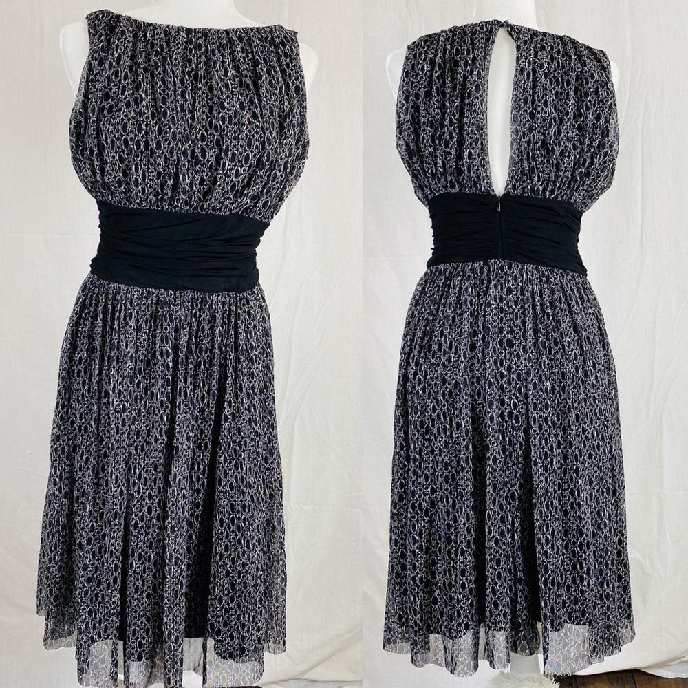 London Times dress Sleeveless Chain Pattern
